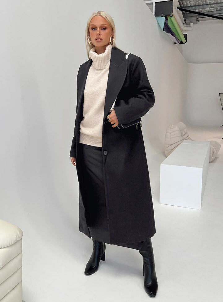 Eunee | Women’s long coat with lapel collar and front pockets