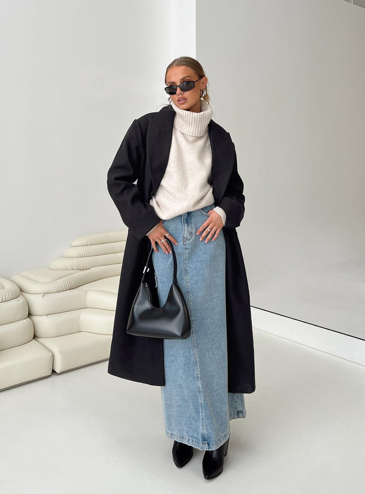 Eunee | Women’s long coat with lapel collar and front pockets