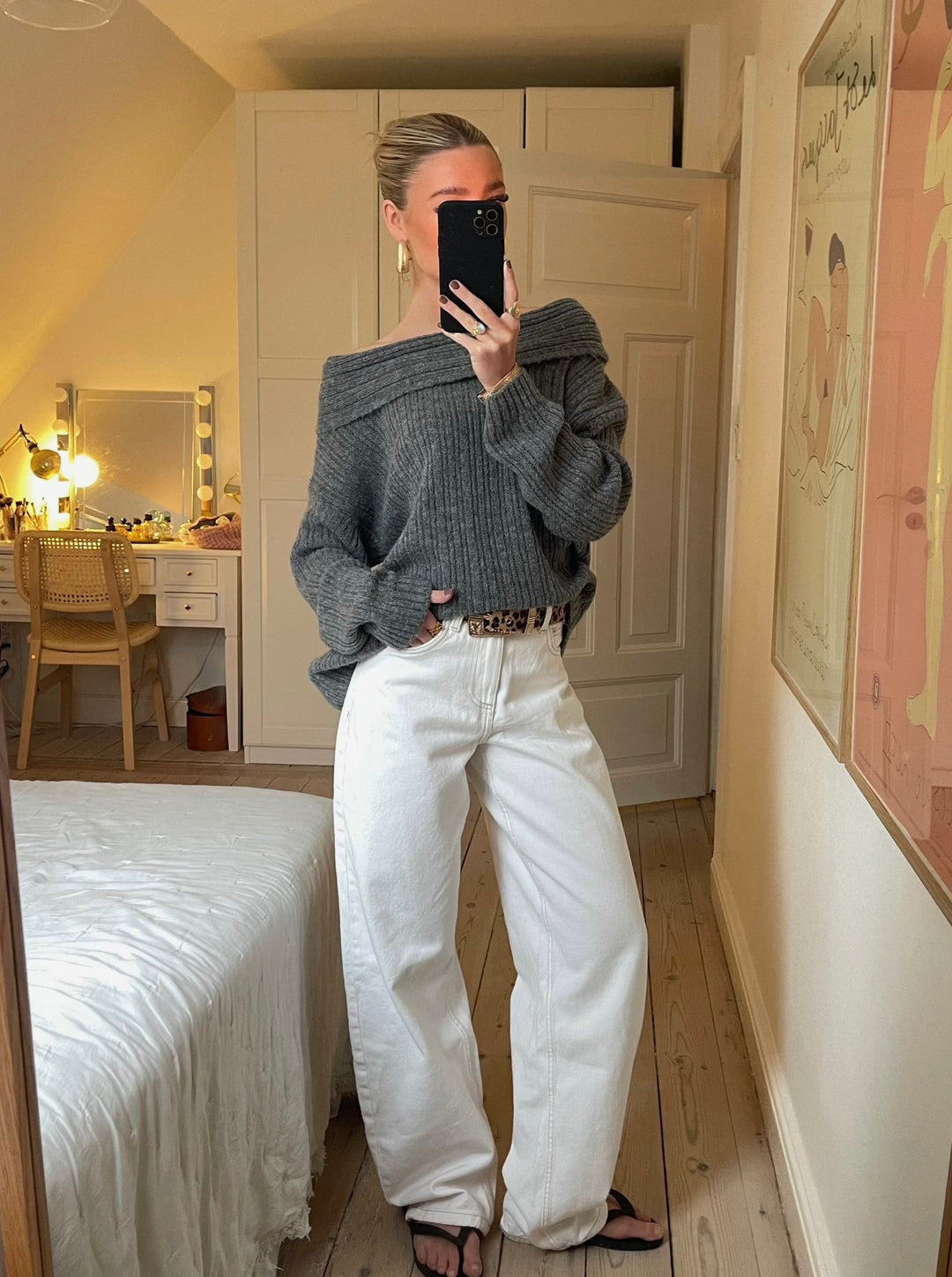 Reese | Women’s oversized knit with off-shoulder design