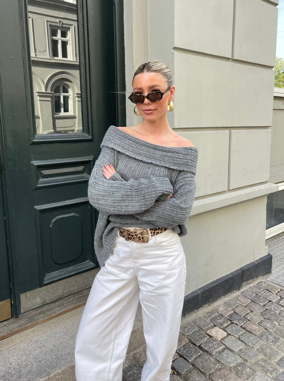 Reese | Women’s oversized knit with off-shoulder design
