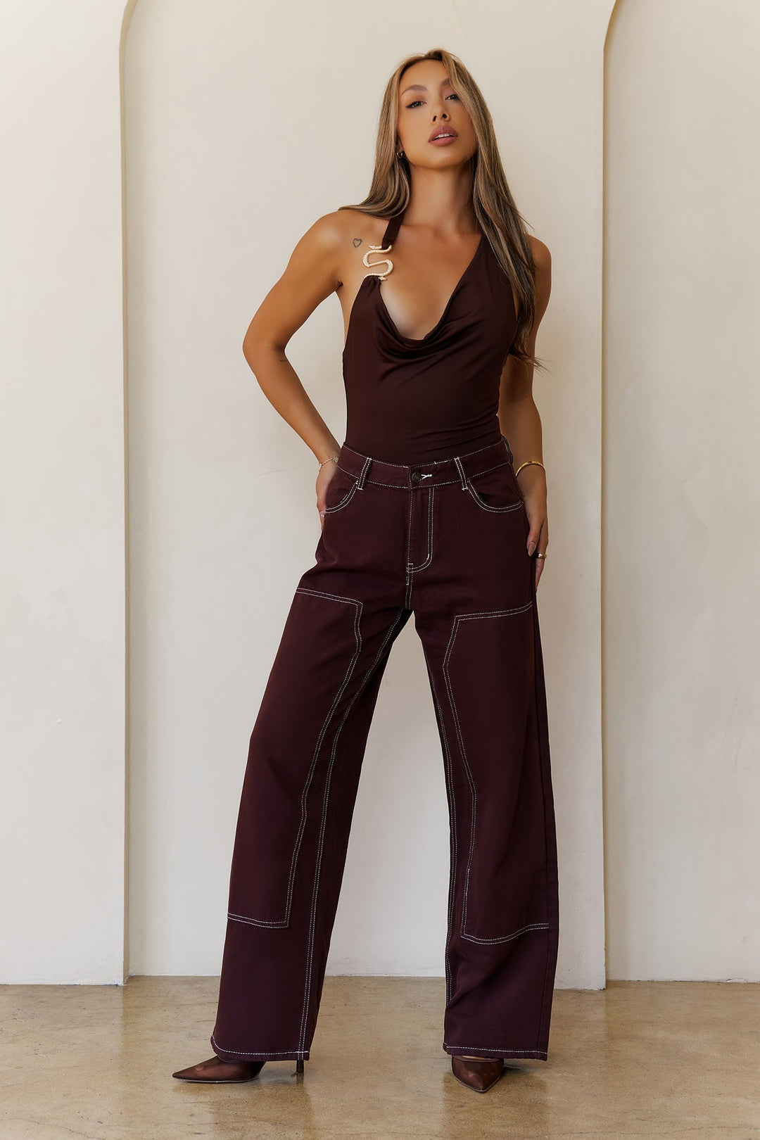 Mitzam | Women’s low-rise straight leg jeans with contrast stitching