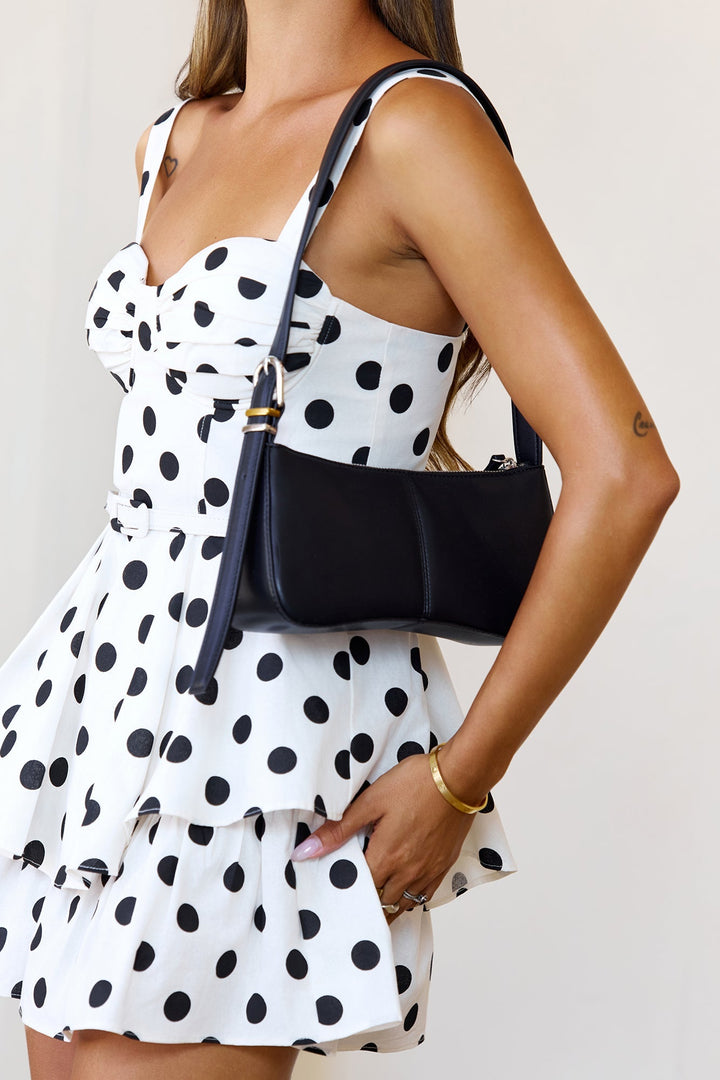 Alona | Women’s shoulder bag with structured design and compact silhouette