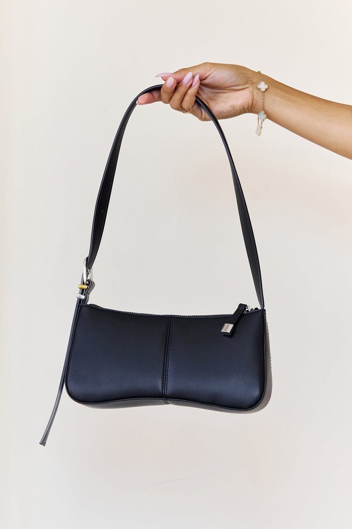 Alona | Women’s shoulder bag with structured design and compact silhouette