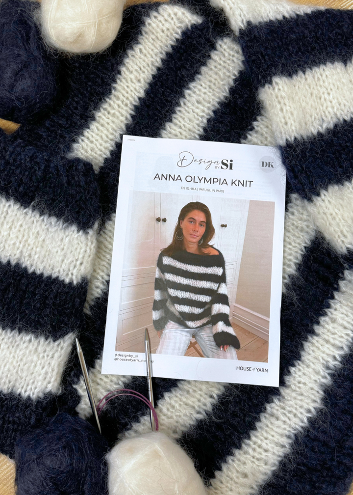 Aurora | Women’s knit sweater with boat neck design