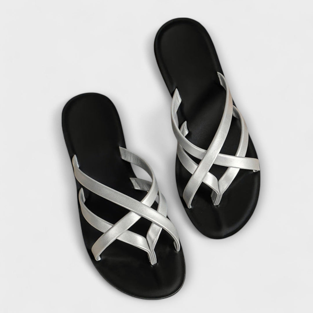 Camryn |Women’s slip-on flat sandals with crisscross straps