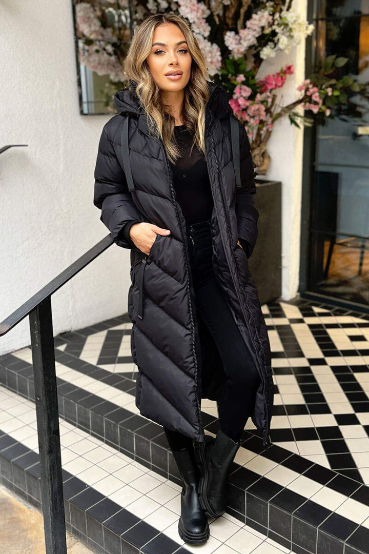 Alxiana | Women’s hooded long puffer coat