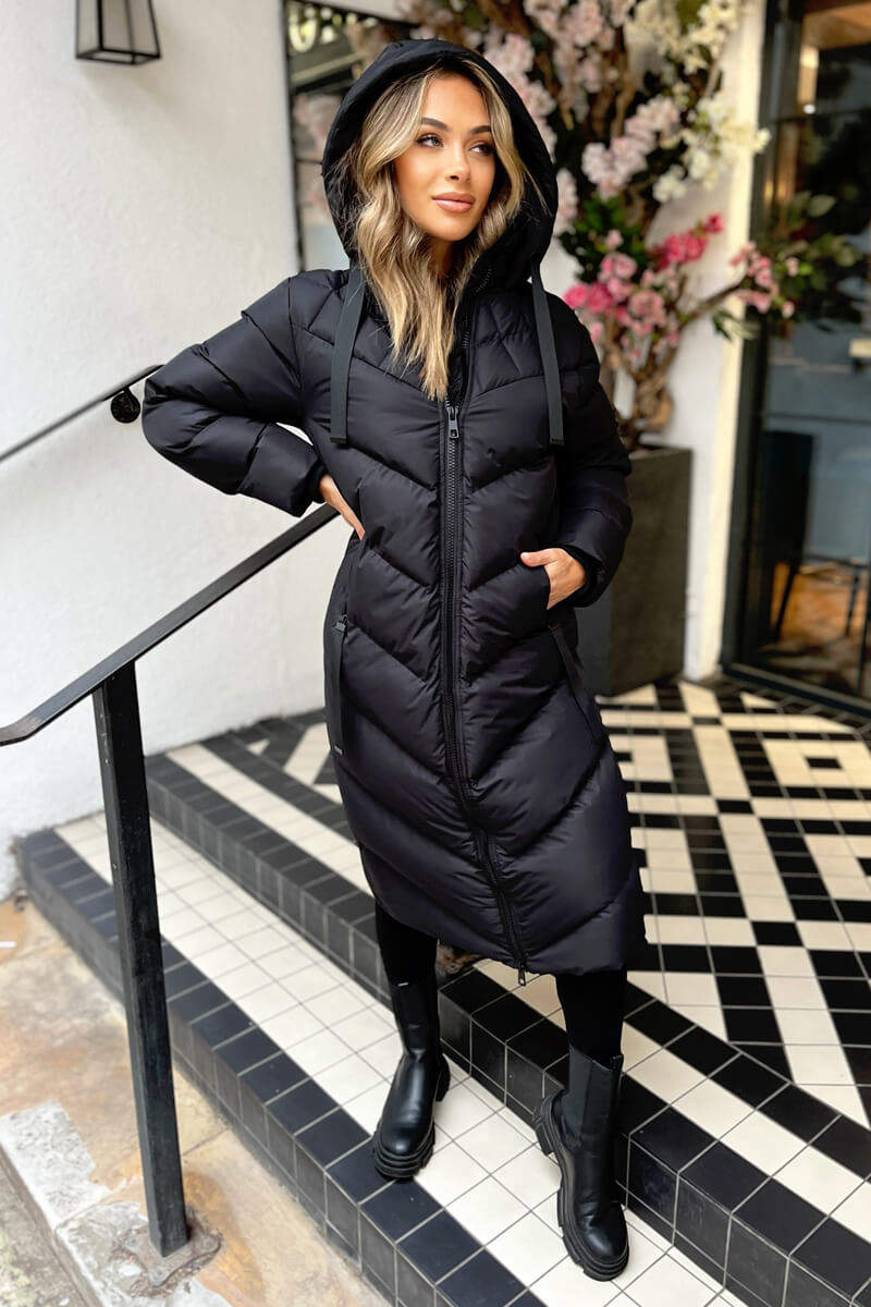 Alxiana | Women’s hooded long puffer coat