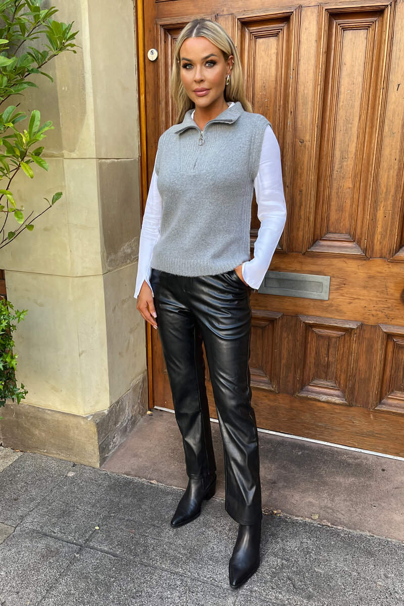 Liezel | Women’s quarter zip high neck knitted vest