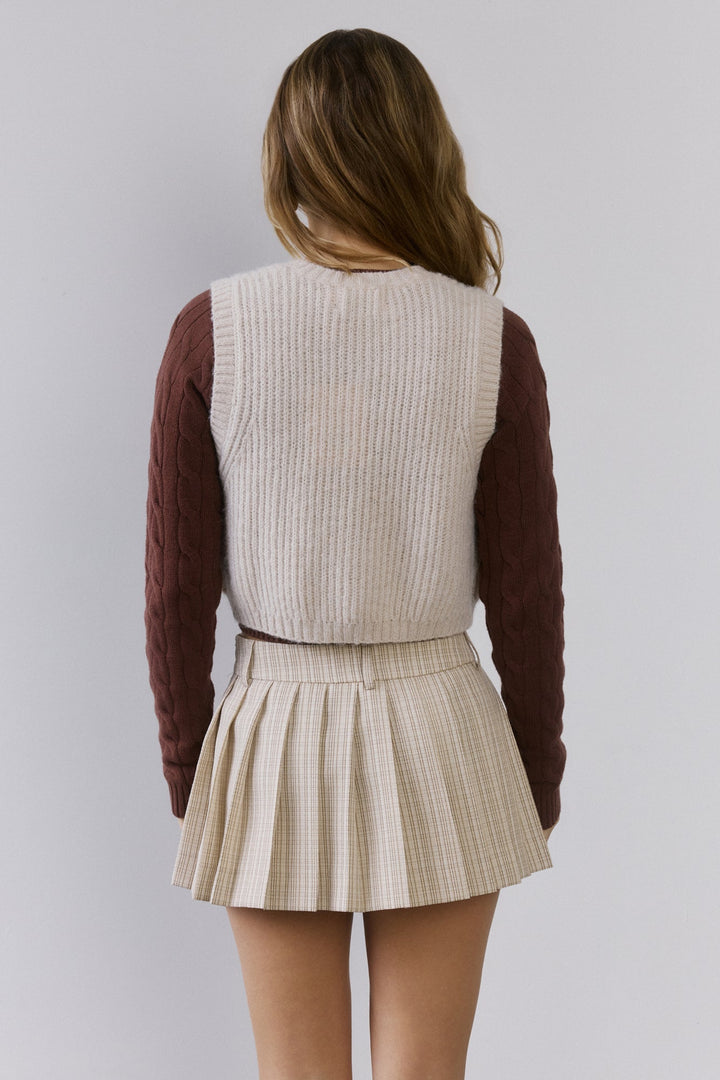 Clara | Women’s knit vest with button-front design