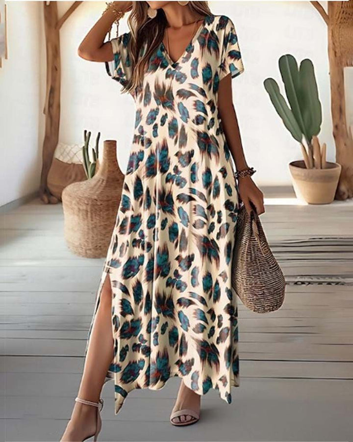 Lara | Women’s maxi dress with v-neckline, pleated detail and side slit