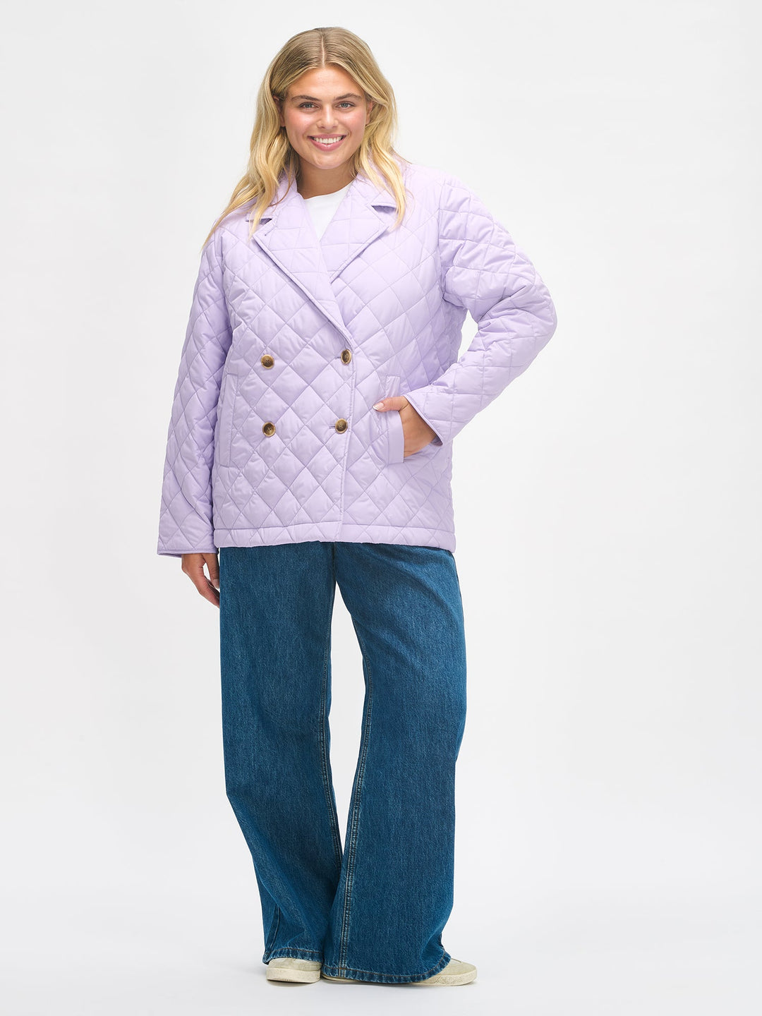 Moirah | Women’s short quilted coat with classic collar