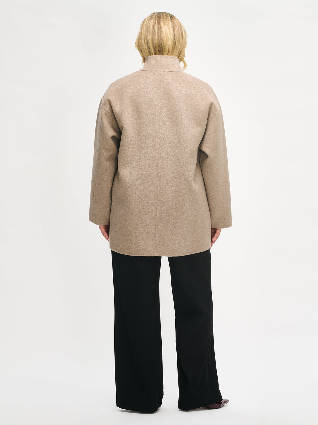 Dorothy | Women’s short wool-blend coat with stand collar