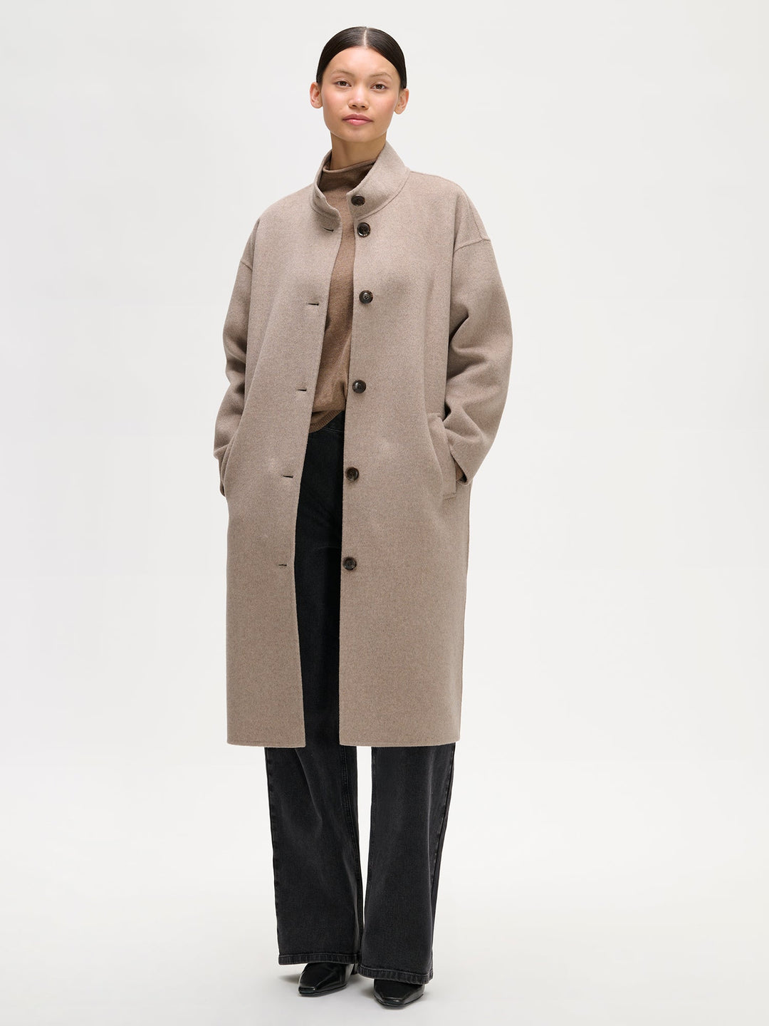 Gailey | Women’s elegant long wool coat with refined details