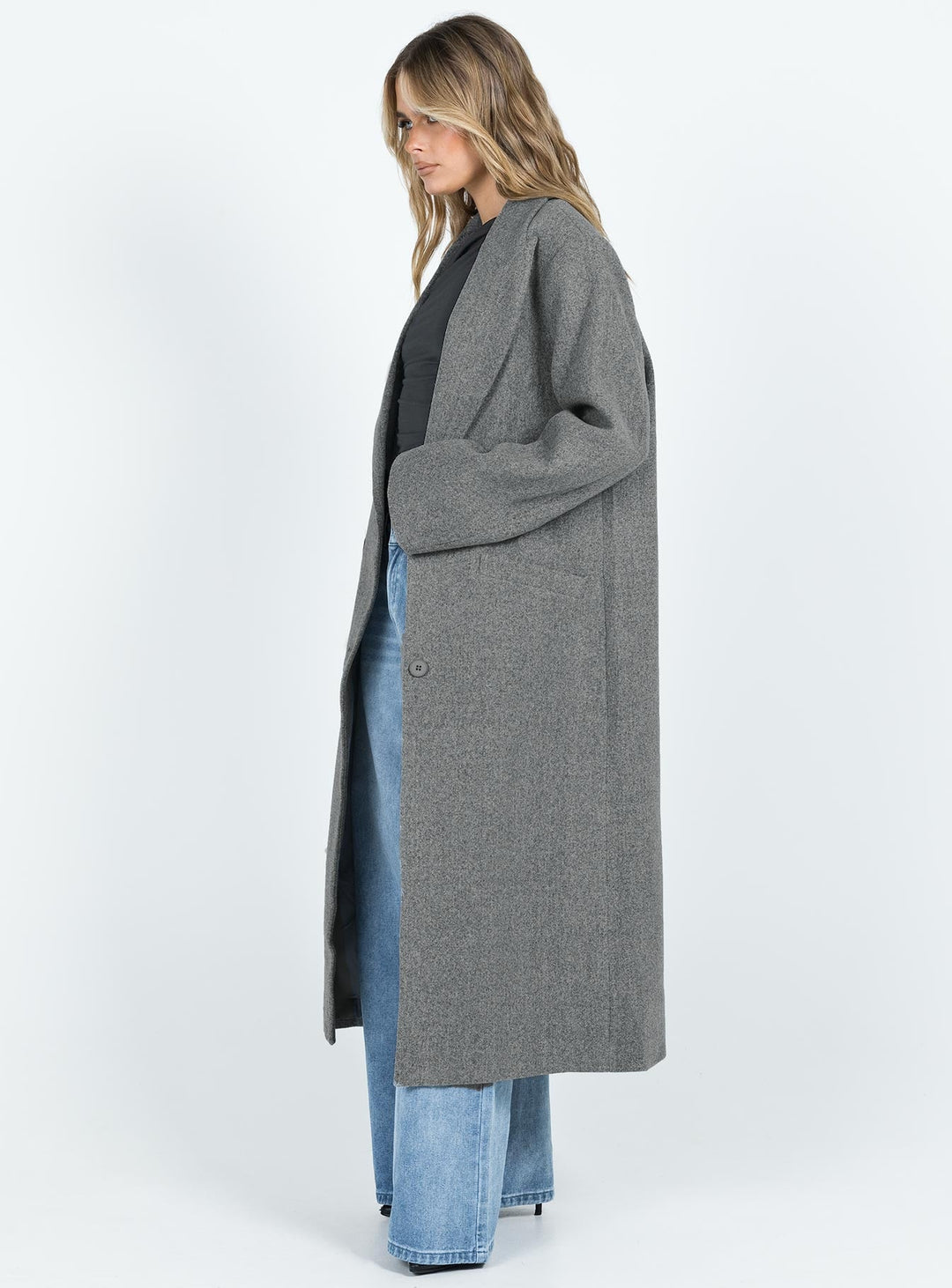 Haven | Women’s coat with lapel collar and front pockets