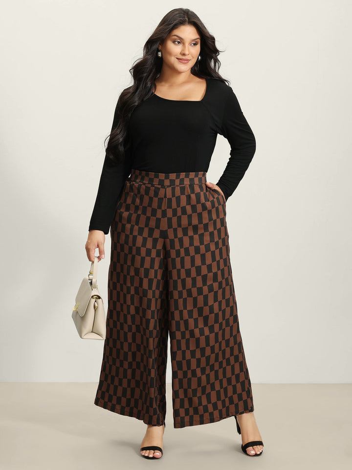 Macy | Women’s checkered print wide-leg trouser