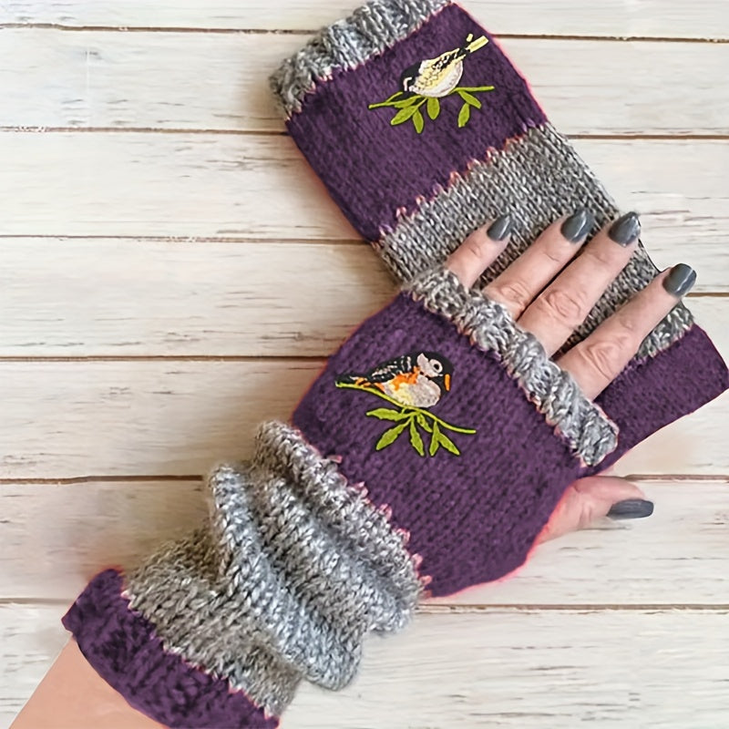 Alivia | Women's fingerless gloves with delicate embroidery