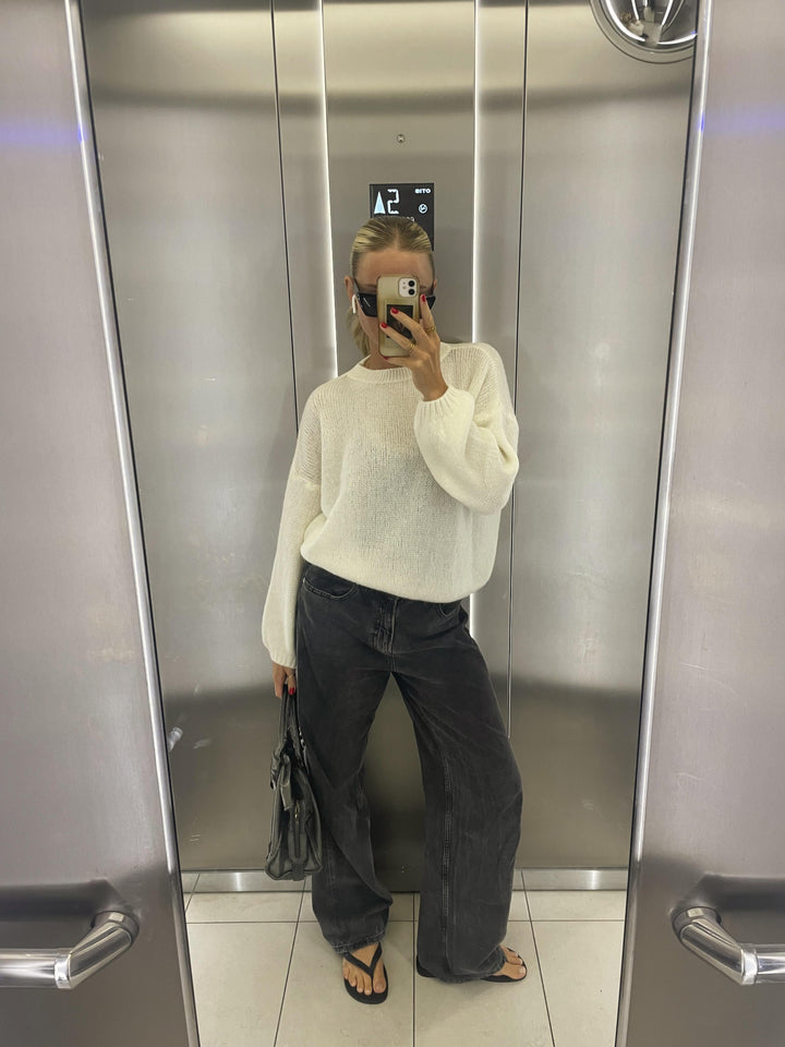 Blair | Women’s oversized knit with balloon sleeve design