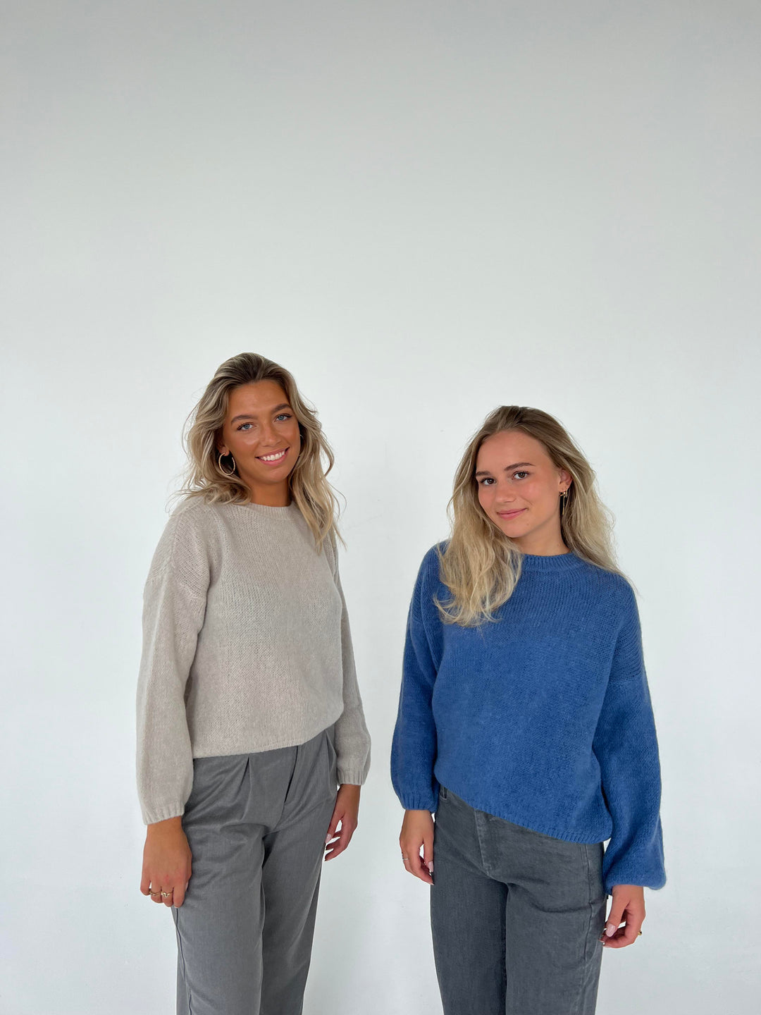 Hazel | Women’s knit sweater with oversized balloon sleeve design