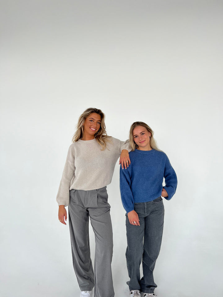 Hazel | Women’s knit sweater with oversized balloon sleeve design