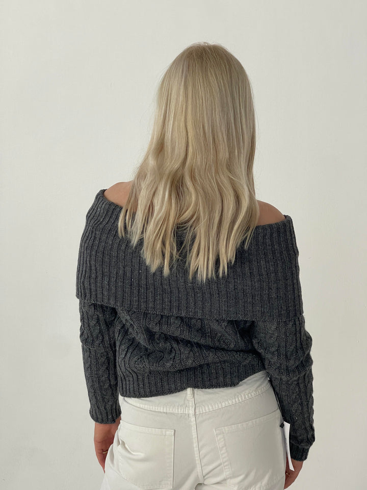 Lorelai | Women’s knit blouse with off-shoulder design
