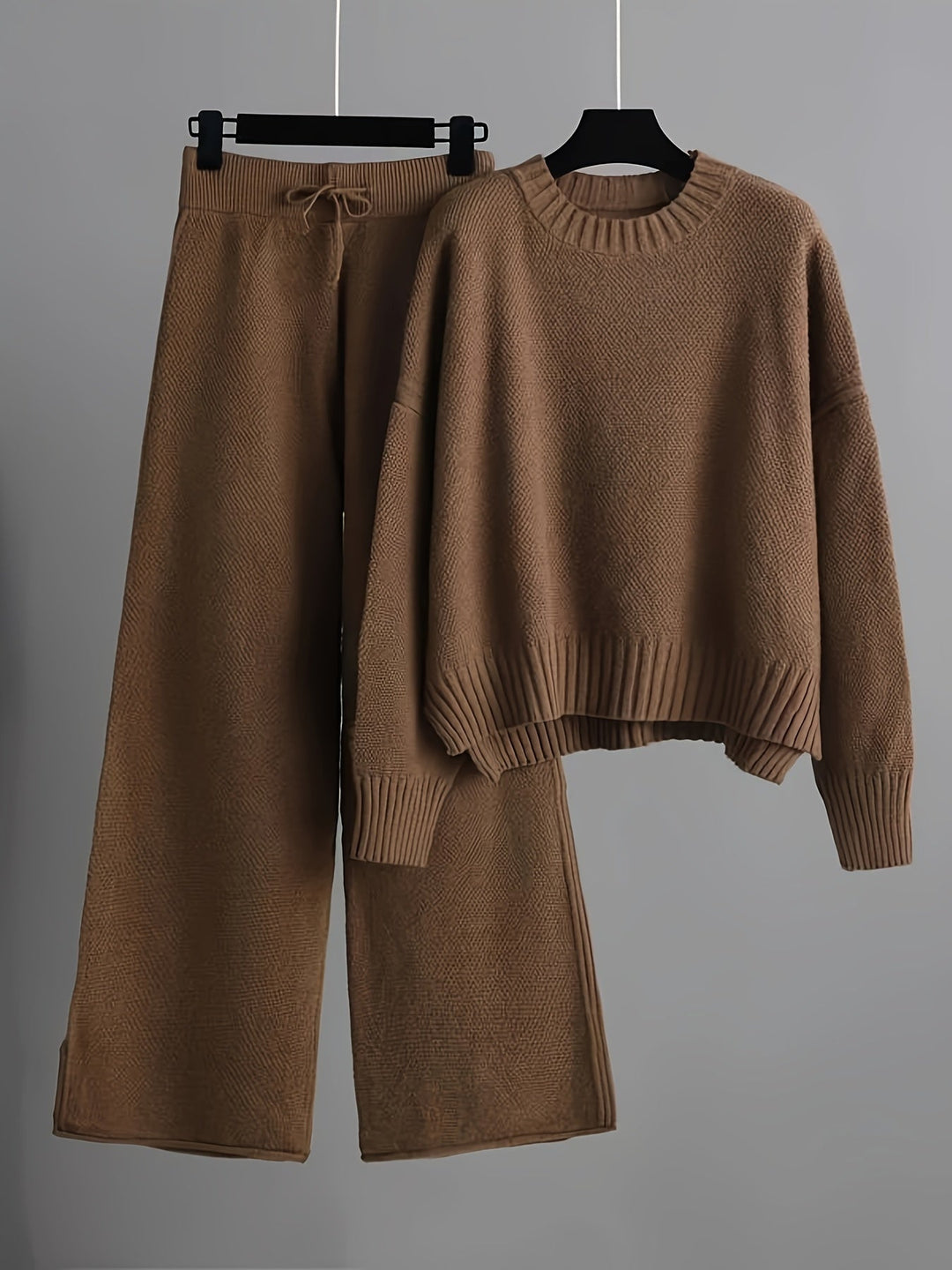 Maria | Women’s knit lounge set with crew neck and wide-leg pants