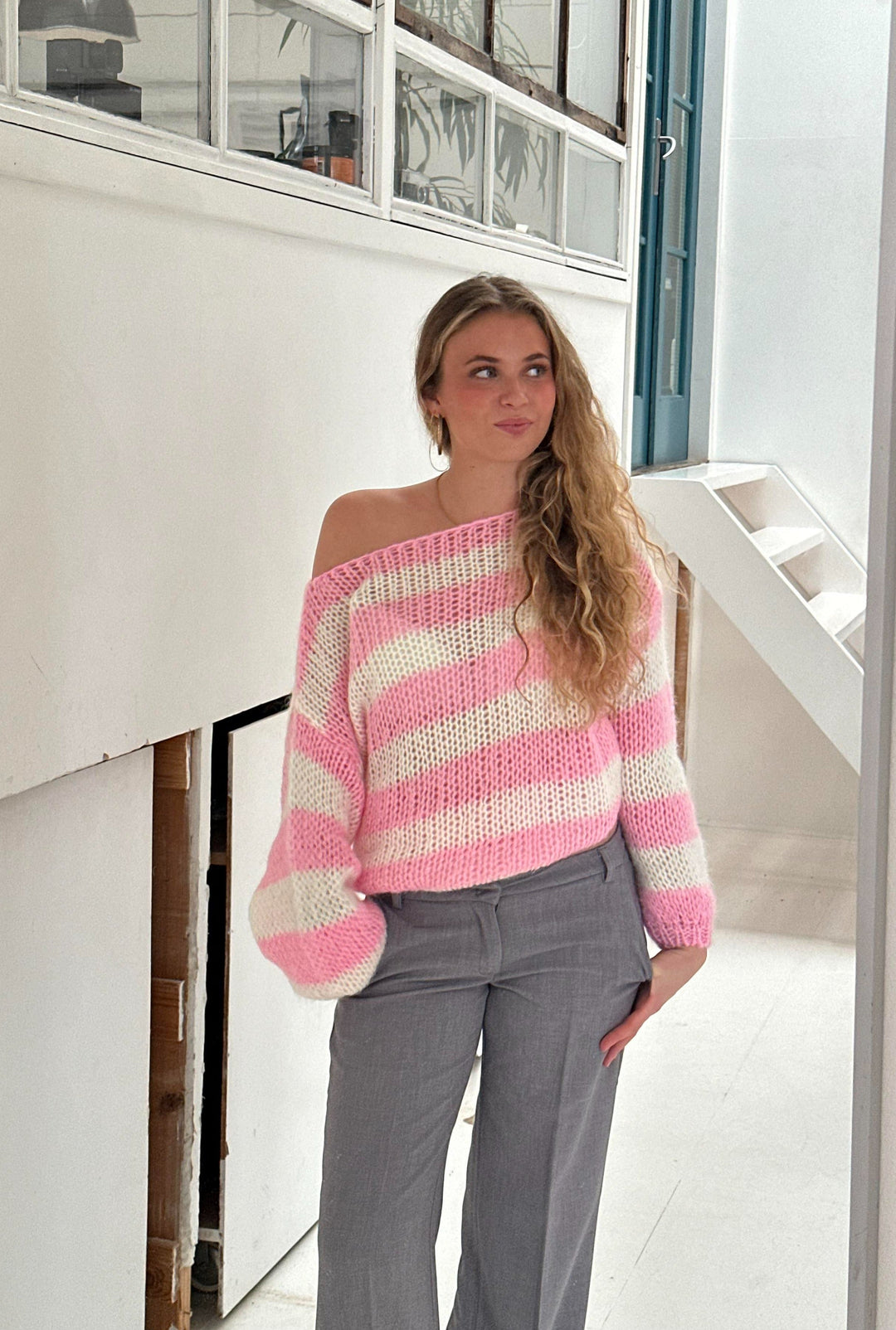 Evelyn | Women’s knit sweater with oversized round neck design