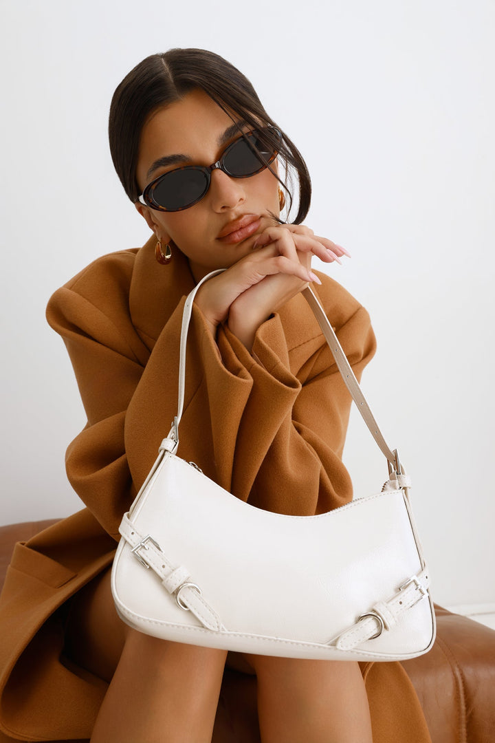 Donna | Women’s structured shoulder bag with buckle strap details