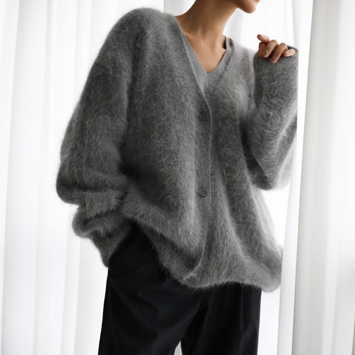 Donna | Women’s knit cardigan with modern versatile design