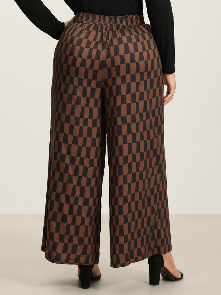 Macy | Women’s checkered print wide-leg trouser
