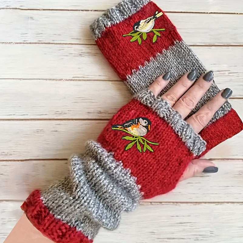 Alivia | Women's fingerless gloves with delicate embroidery