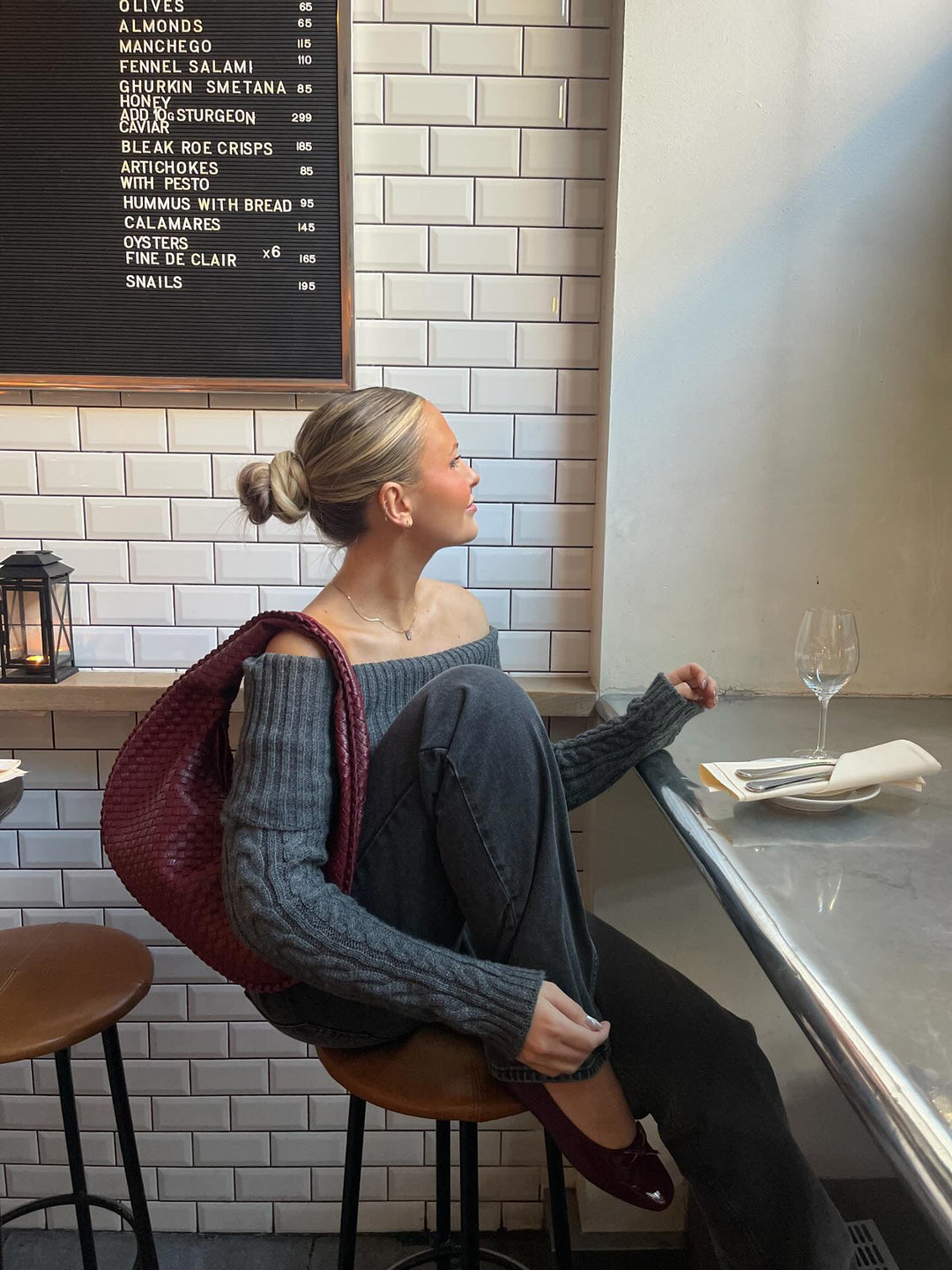 Lorelai | Women’s knit blouse with off-shoulder design