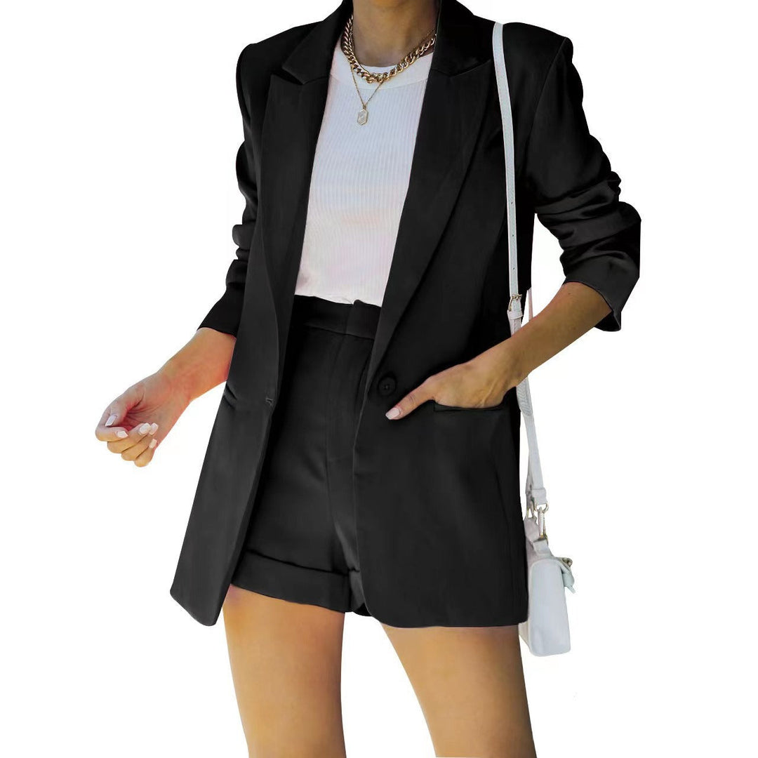 Veronica | Women’s blazer and shorts set with tailored cut and modern styling