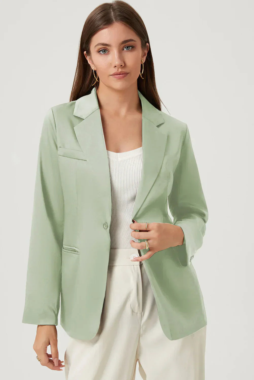 Harper | Women’s blazer with modern cut design