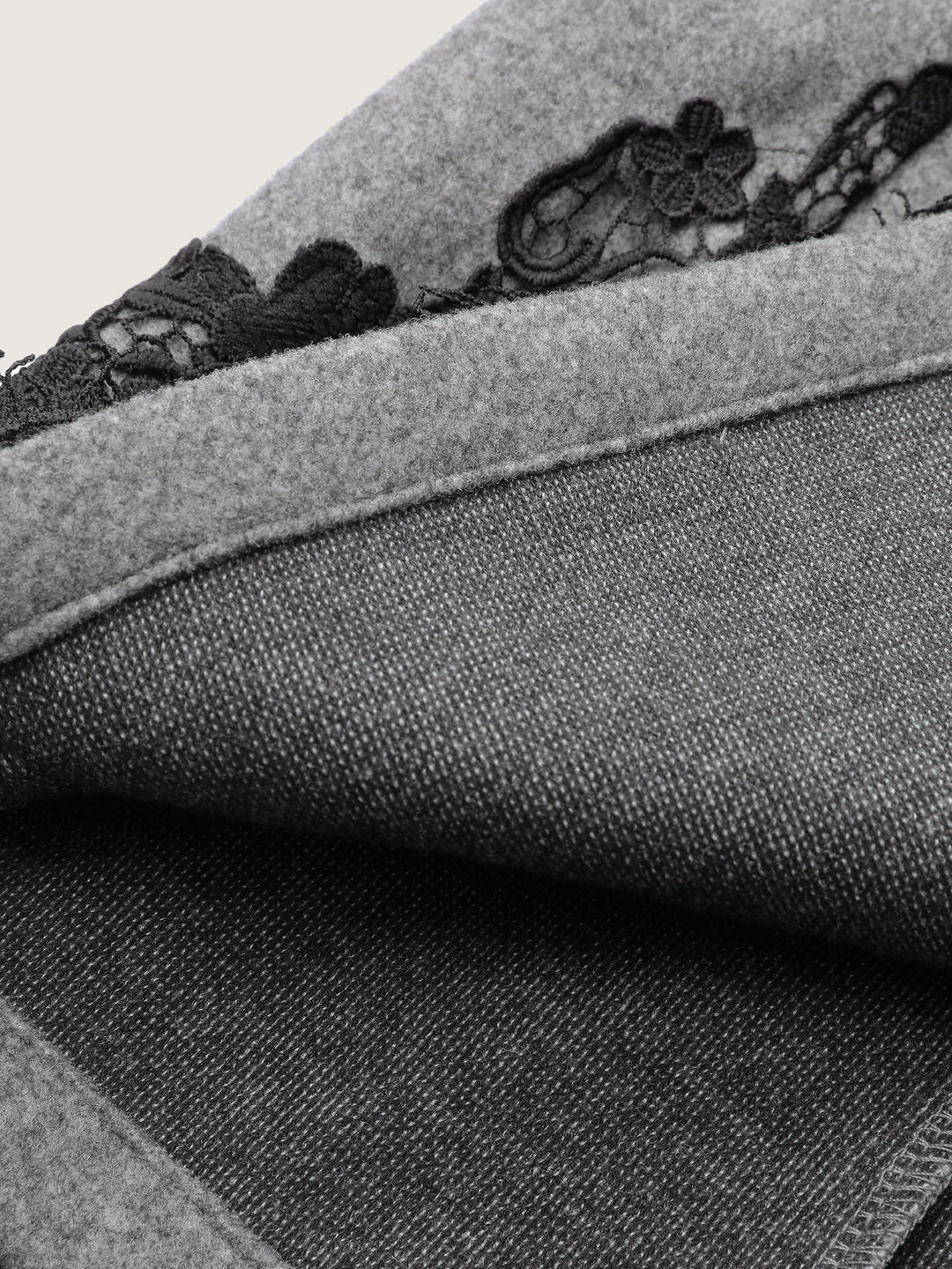 Wanda | Women’s color contrast belted lace jacket