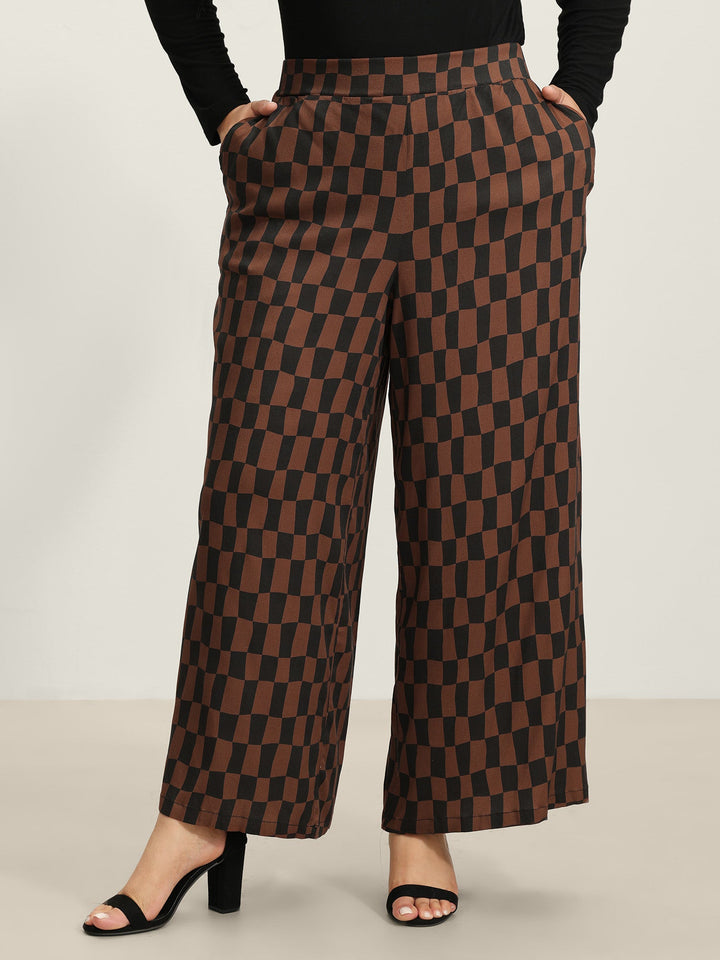 Macy | Women’s checkered print wide-leg trouser