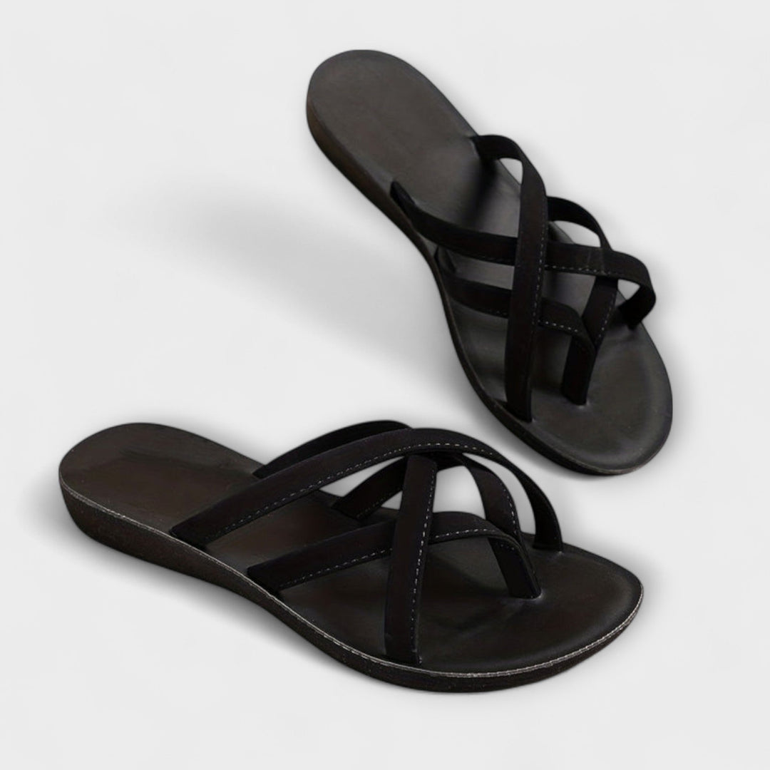 Camryn |Women’s slip-on flat sandals with crisscross straps