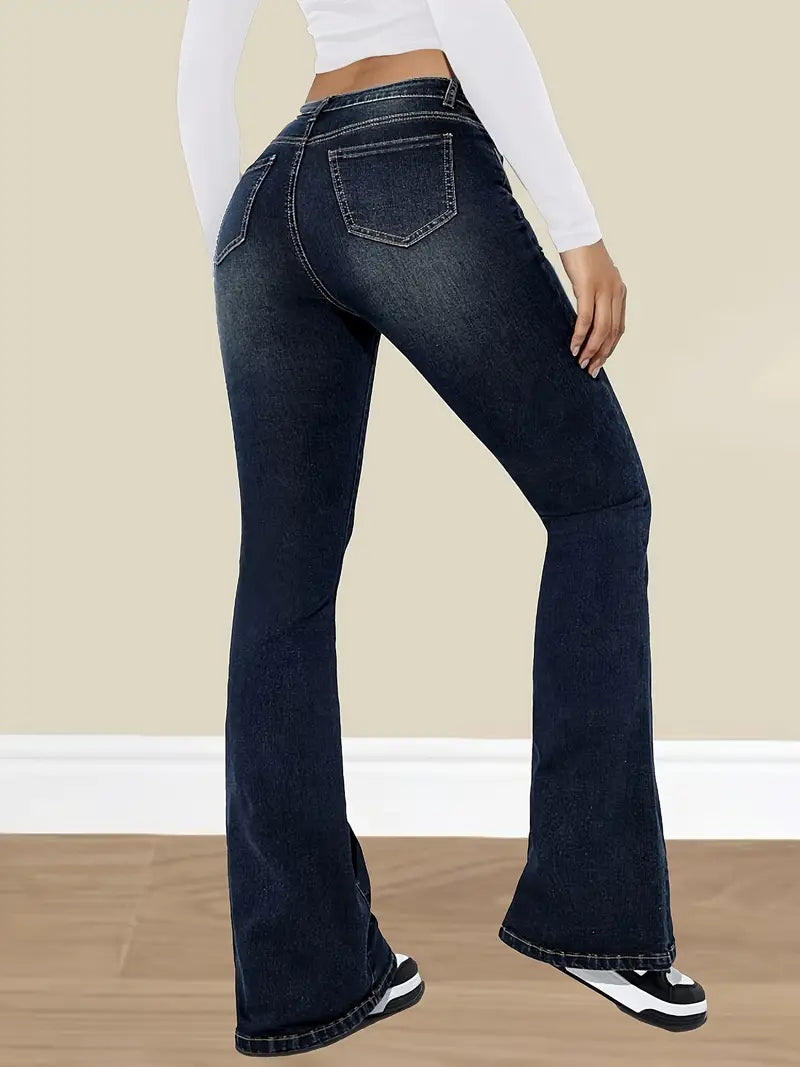 Jerra | Women’s slim flare pants with modern cut and versatile design