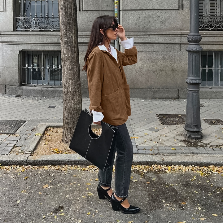 Thea | Women’s oversized coat with classic collar and relaxed silhouette