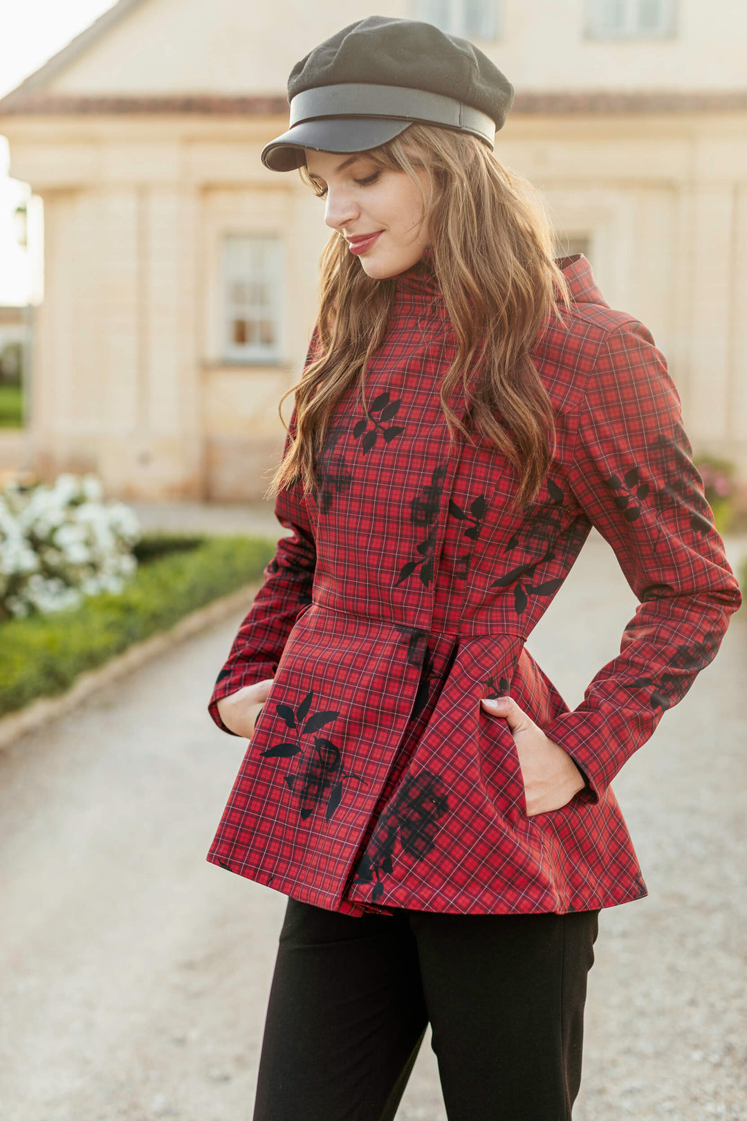 Jelly | Women’s short plaid jacket with waist belt and detachable hood