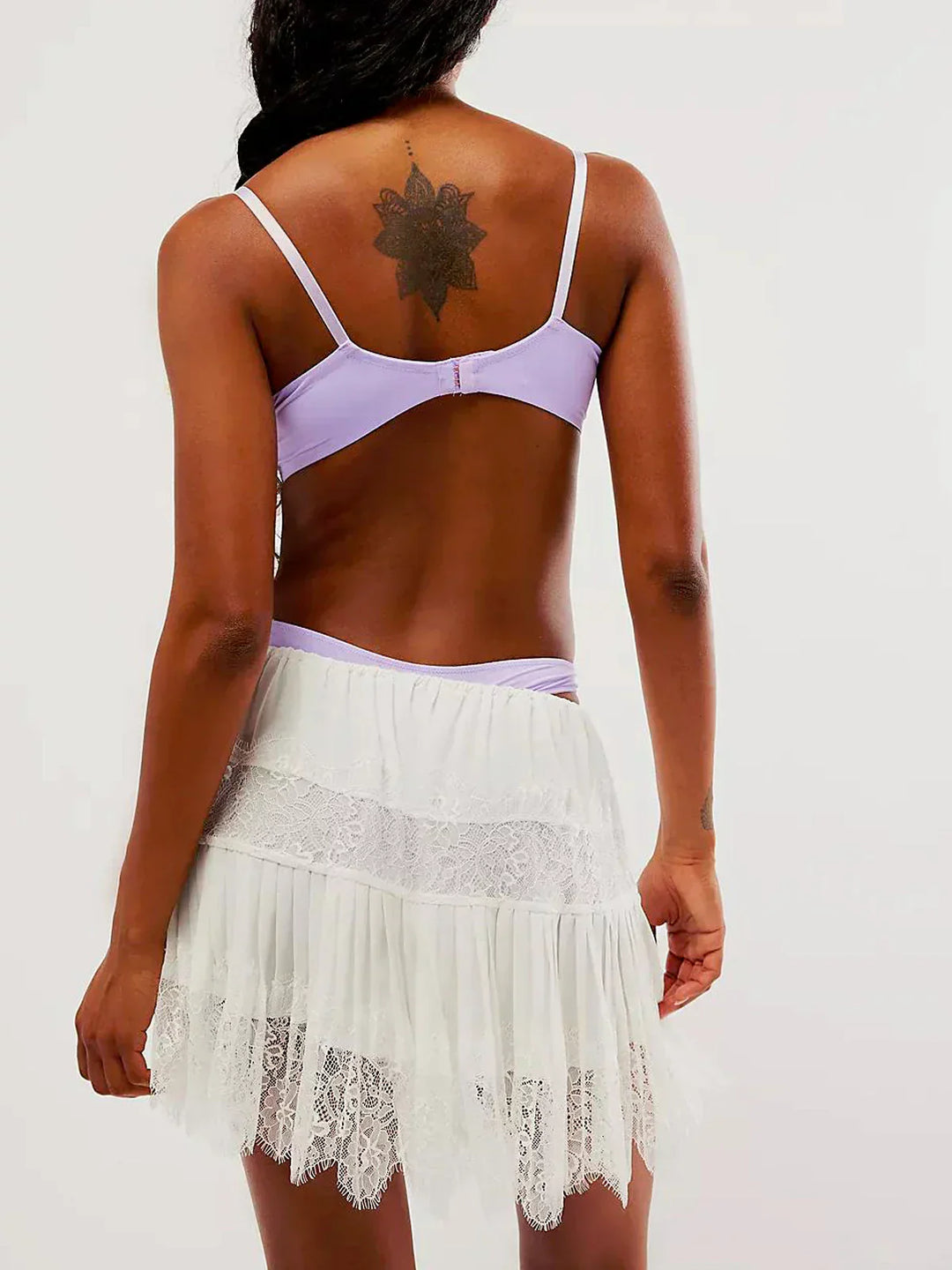 Lira | Women’s lace mini skirt with pleated design