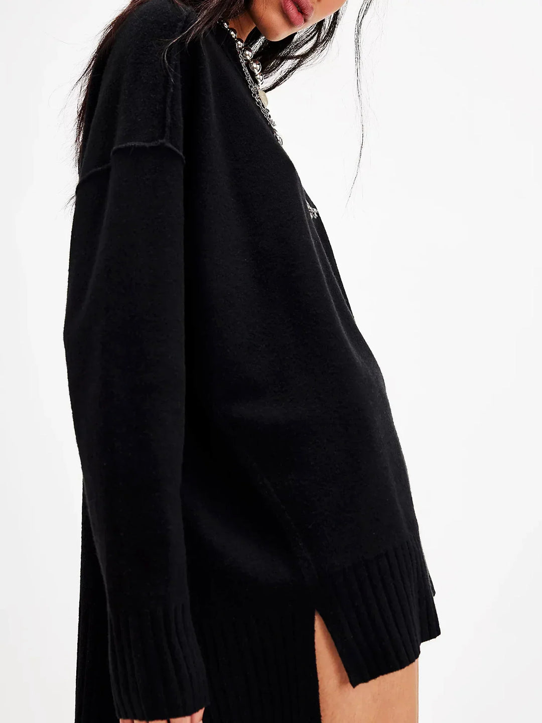 Lira | Women’s lace mini skirt with pleated design