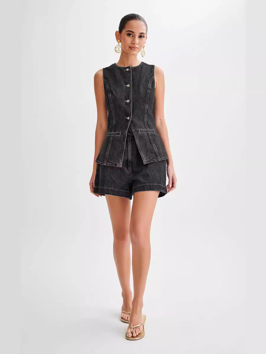 Iya| Women’s denim set with button-down gilet and shorts