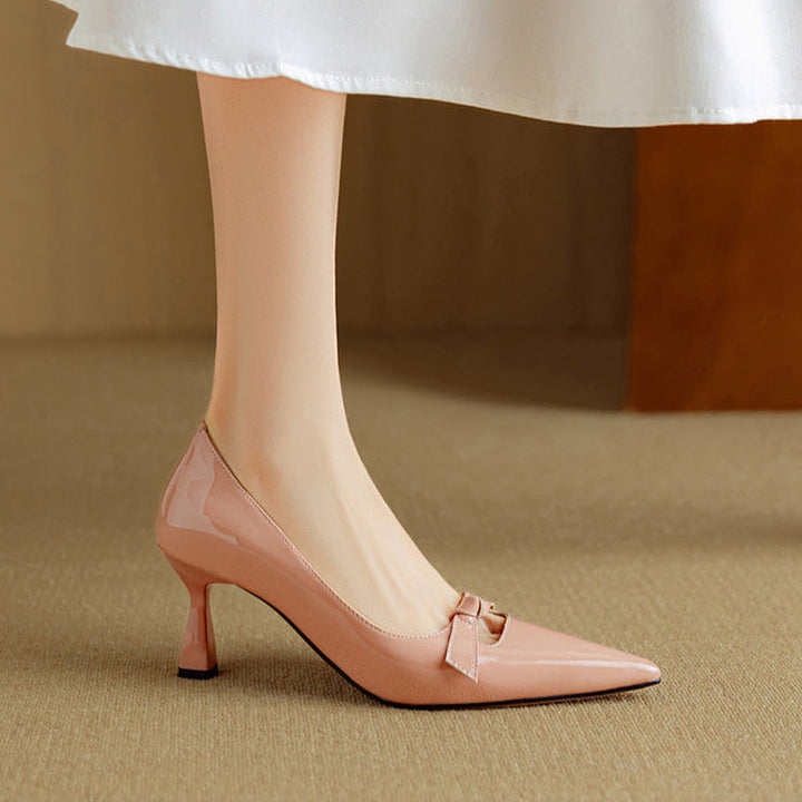 Shiela | Women’s pumps with pointed toe heels and bow detail