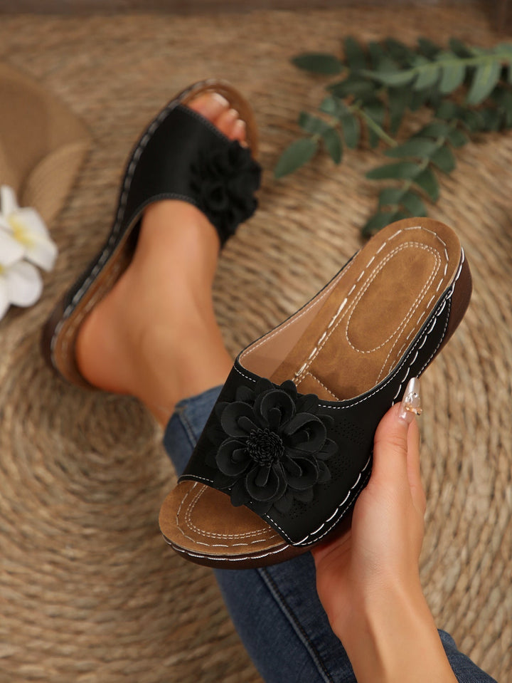 Ave | Women’s slip-on wedge sandals with floral applique