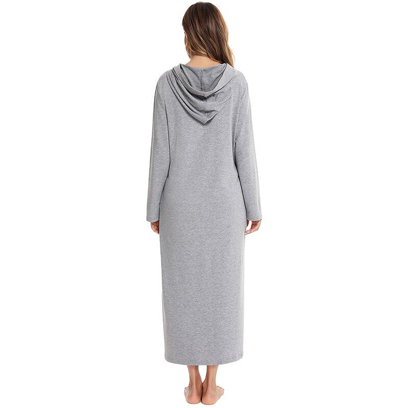 Lena | Women’s long bathrobe with hood, zipper closure and side pockets