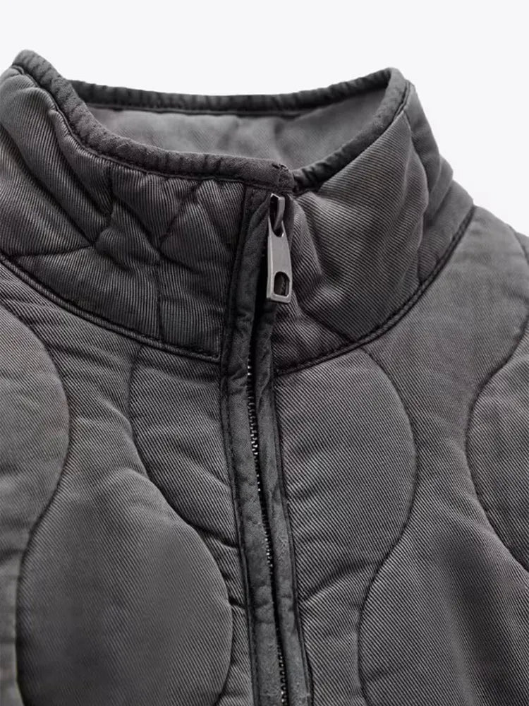 Harlow | Women’s padded zip-front jacket with adjustable drawstring