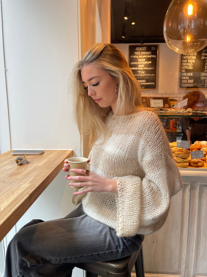 Helena | Women’s knit sweater with oversized round neck design