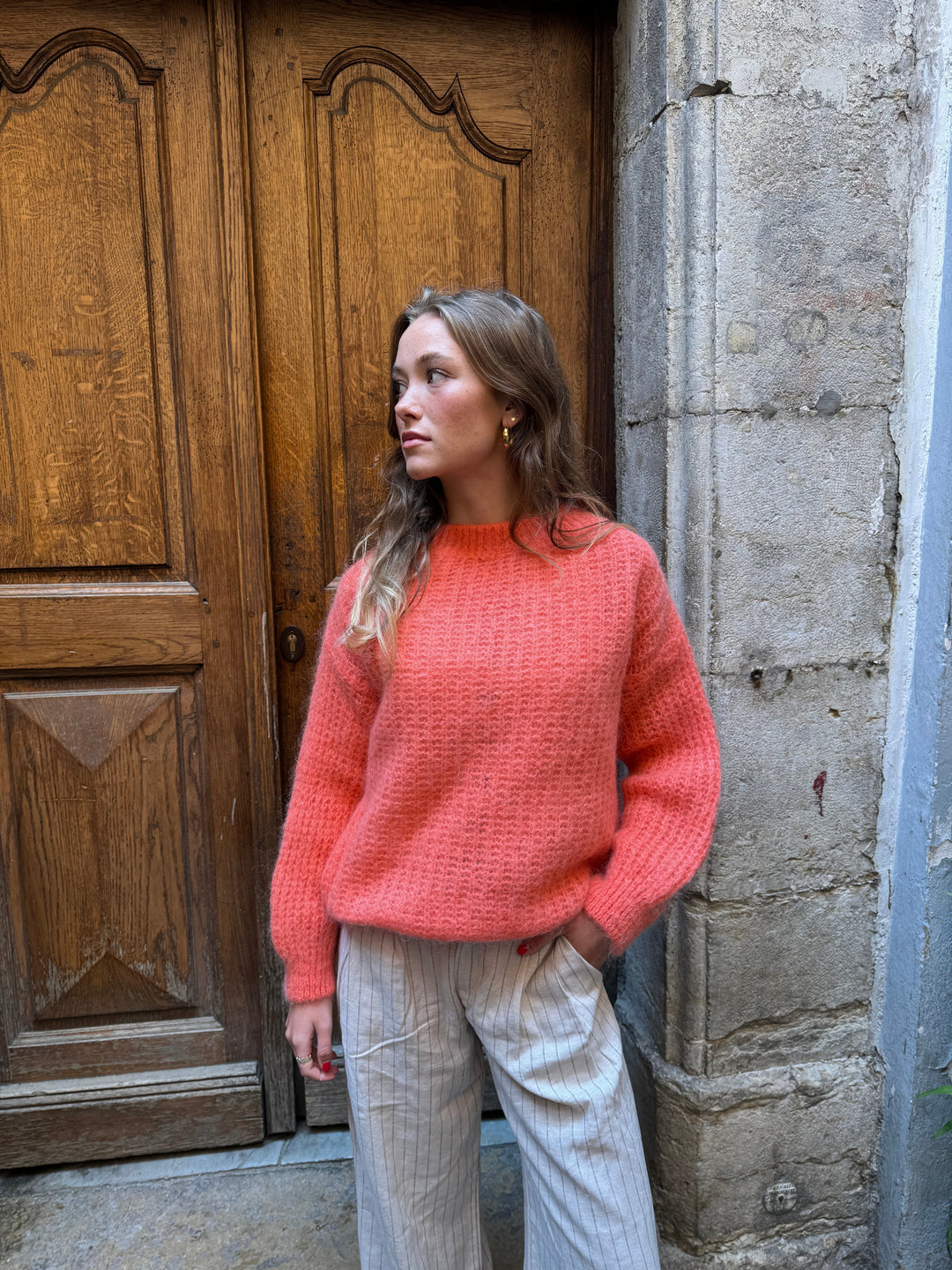 Iris | Women’s knit sweater with oversized round neck design