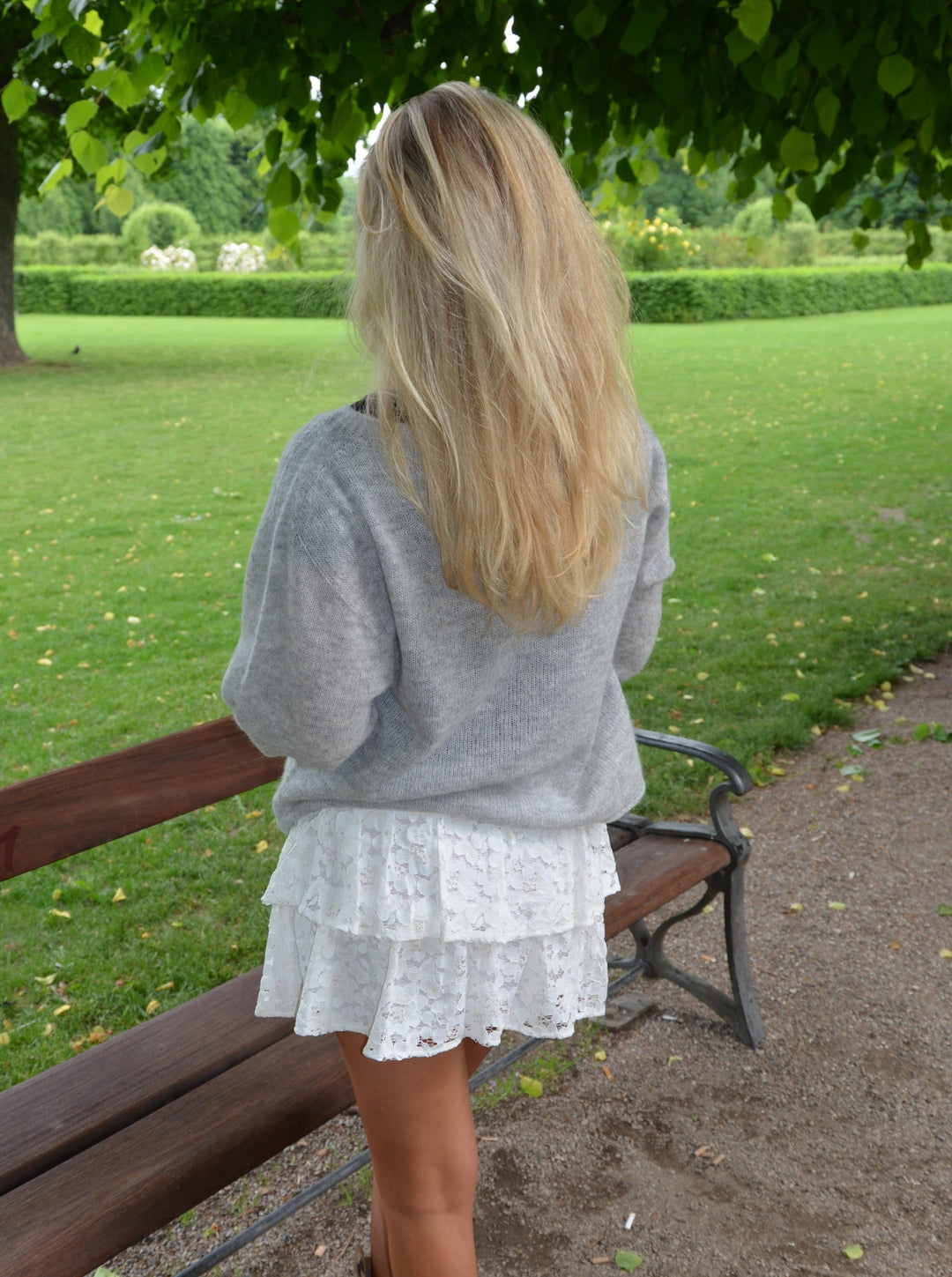 Amara | Women’s knit sweater with round neck design