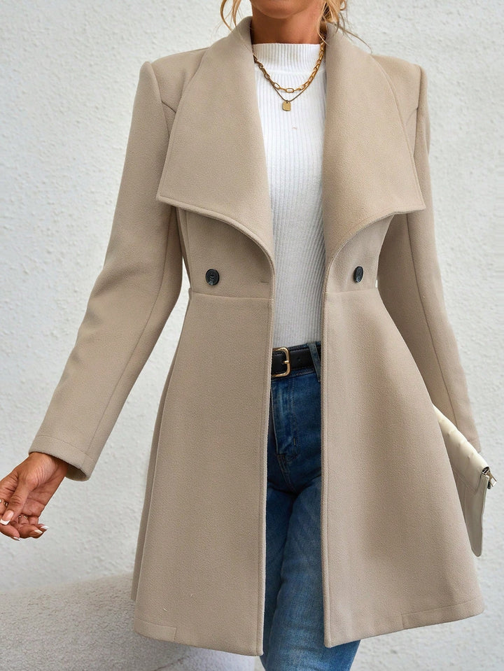 Emma | Women’s long slim-fit coat with notch lapel and button closure